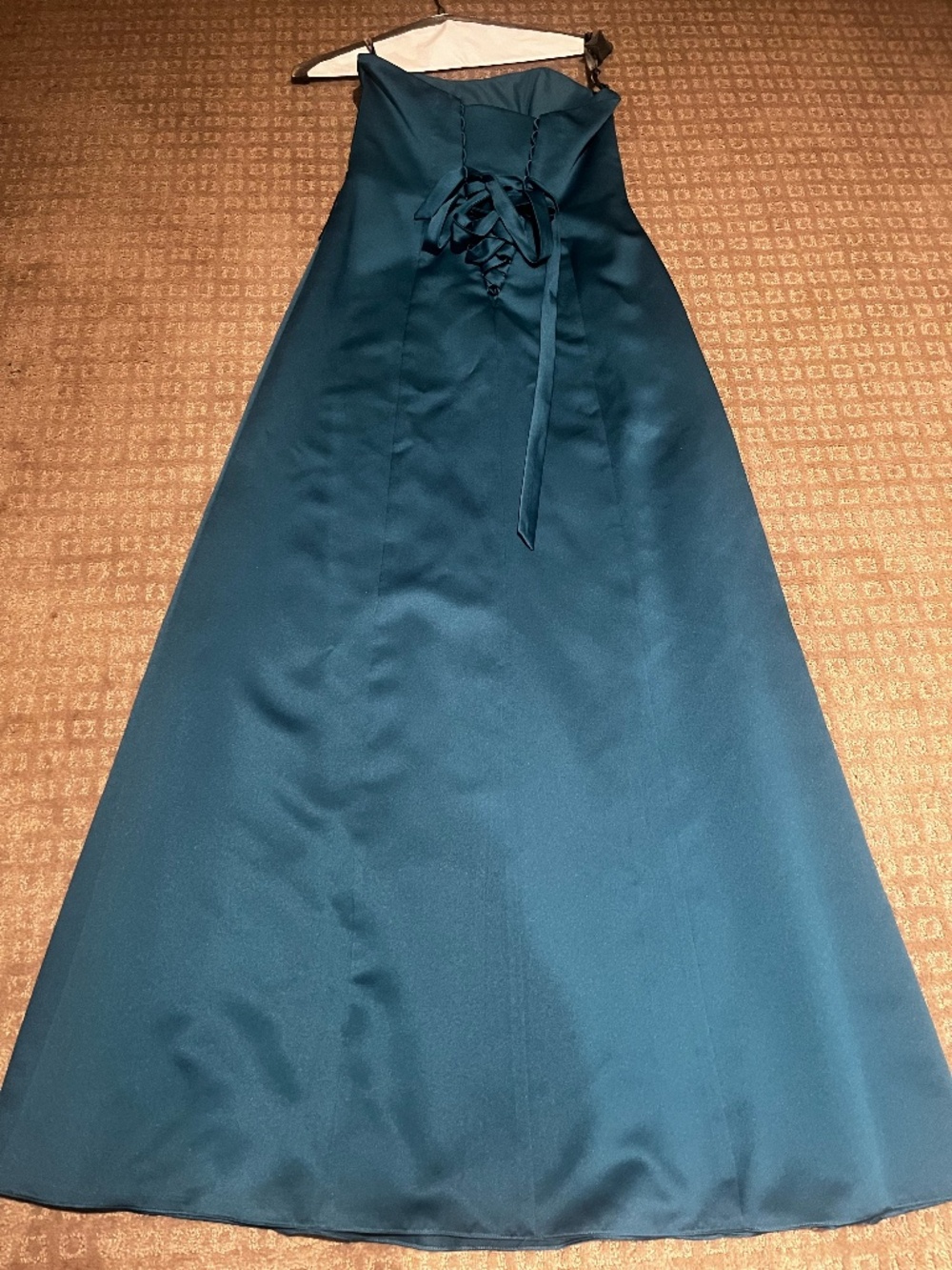 Alfred Sung prom / grad / bridesmaid floor length gown